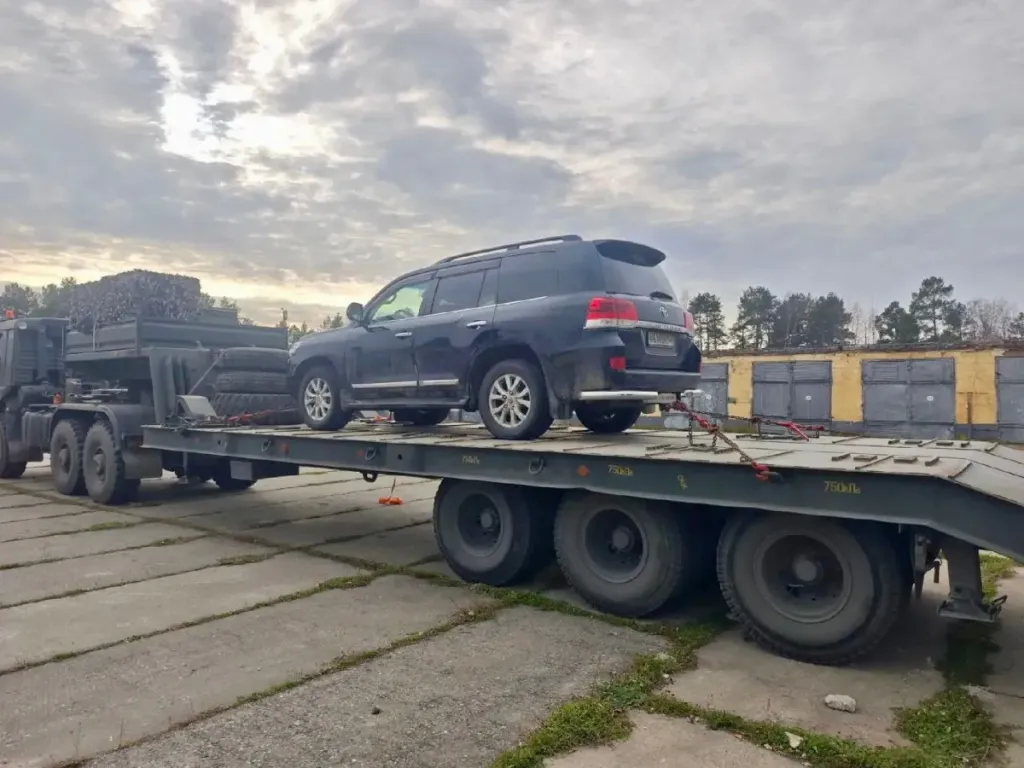 Пять конфискованных автомобилей из Кировской области передали Минобороны