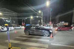 В Кирове «Мерседес» сбил двоих школьников на переходе
