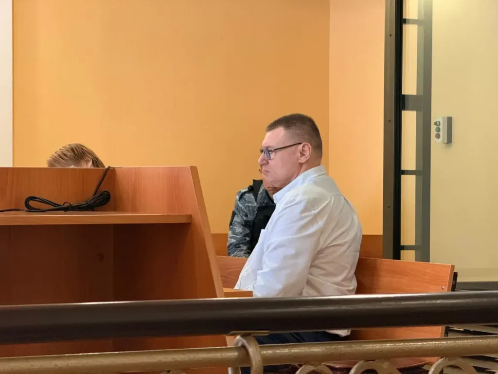 Долгих из СИЗО рассказал о профучете и быте