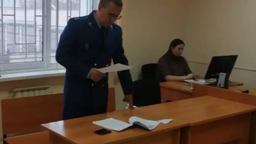 Суд признал мать подростка из Подосиновского района безвестно отсутствующей