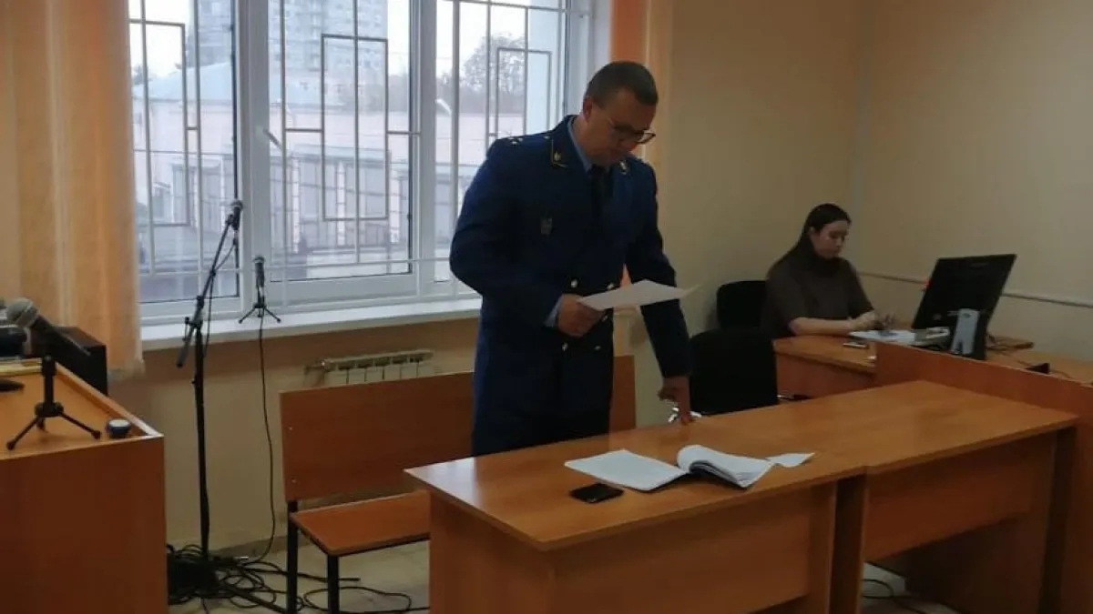 В Лебяжском округе чиновника наказали за ответ на жалобу о дороге