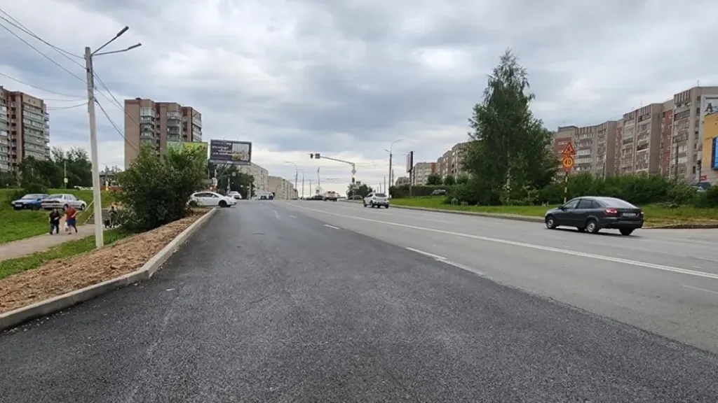 В Кирове расширят дороги в 2027 году после ремонта 18 км улиц