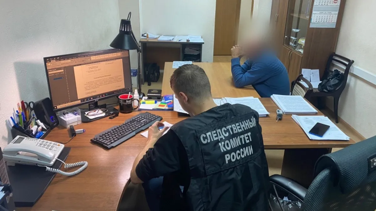 В Лебяжском округе мужчину судят за истязание сожительницы и пасынка
